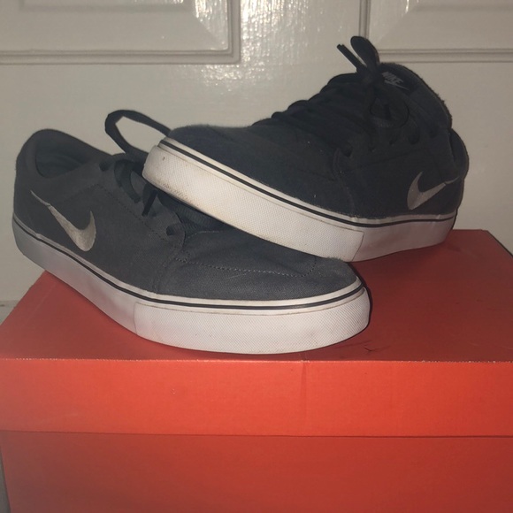 Nike Other - Nike SB cool grey